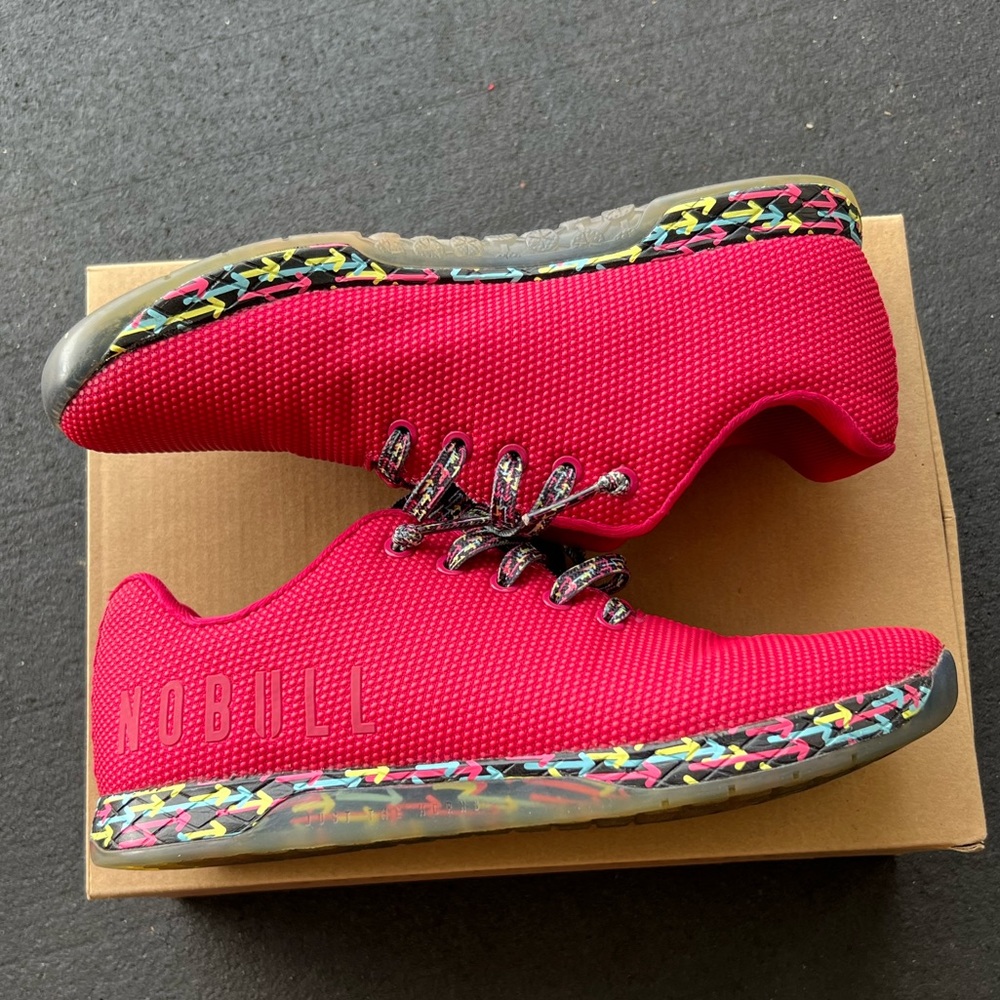 Athletic shoes